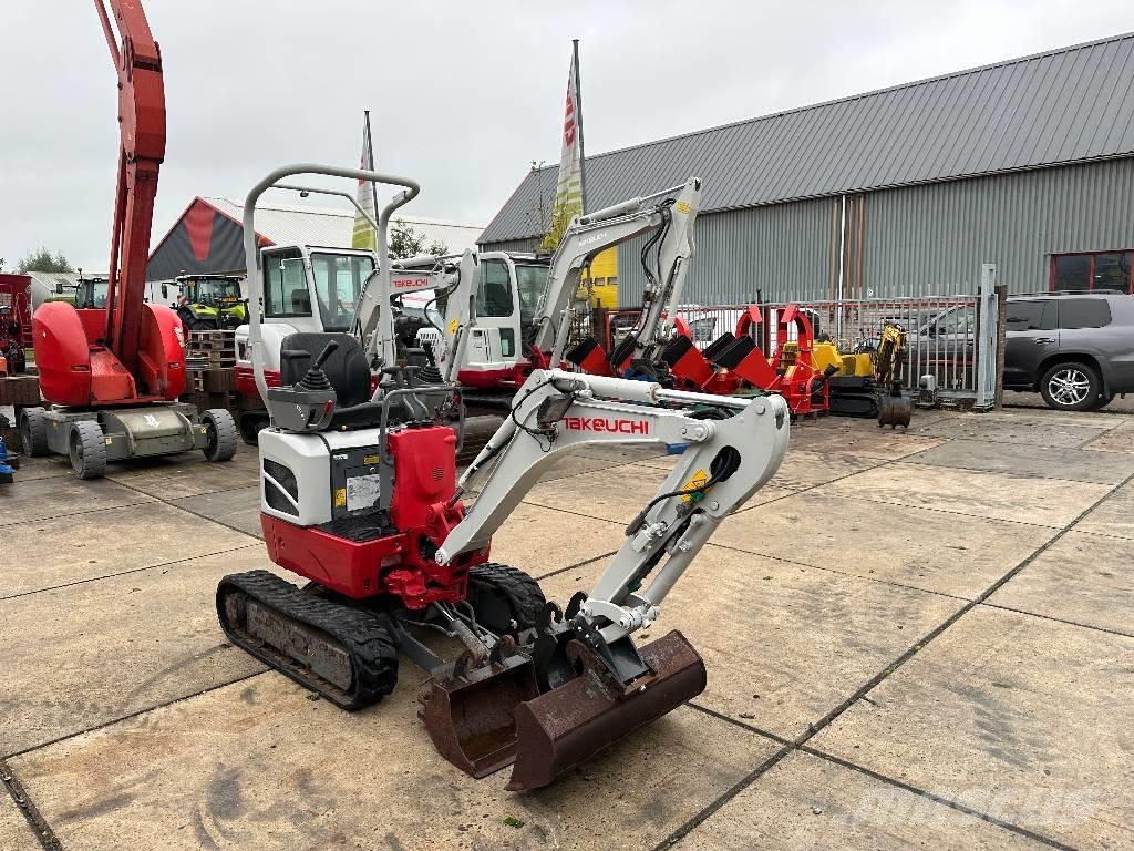 Takeuchi TB 210 R Mini rýpadlá < 7t