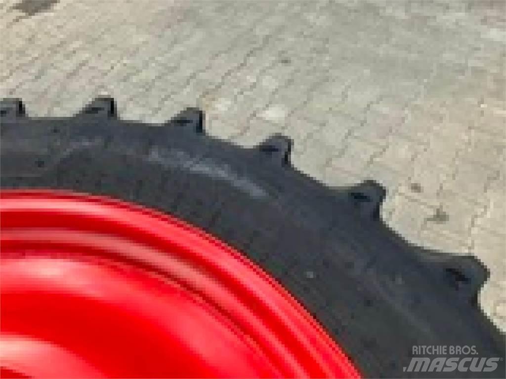 Alliance 320/85R38 Pneumatiky, kolesá a ráfiky