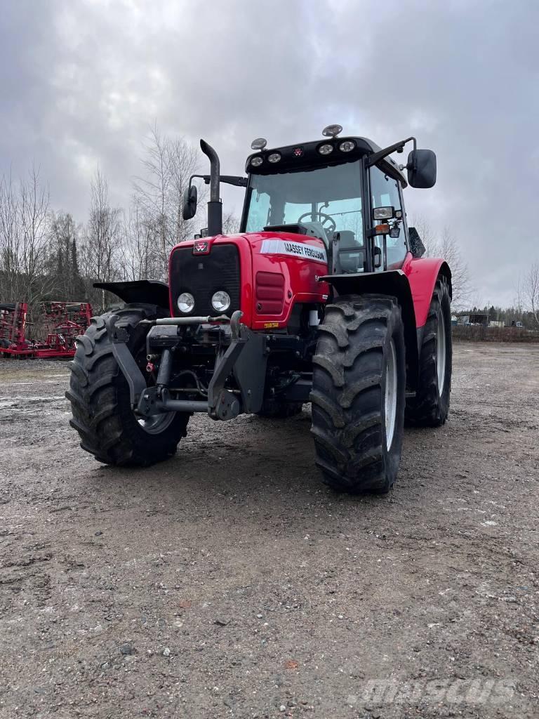 Massey Ferguson 5470 Traktory