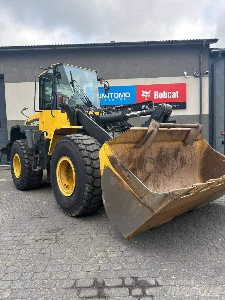 Komatsu WA 250 PZ-6 Kolesové nakladače
