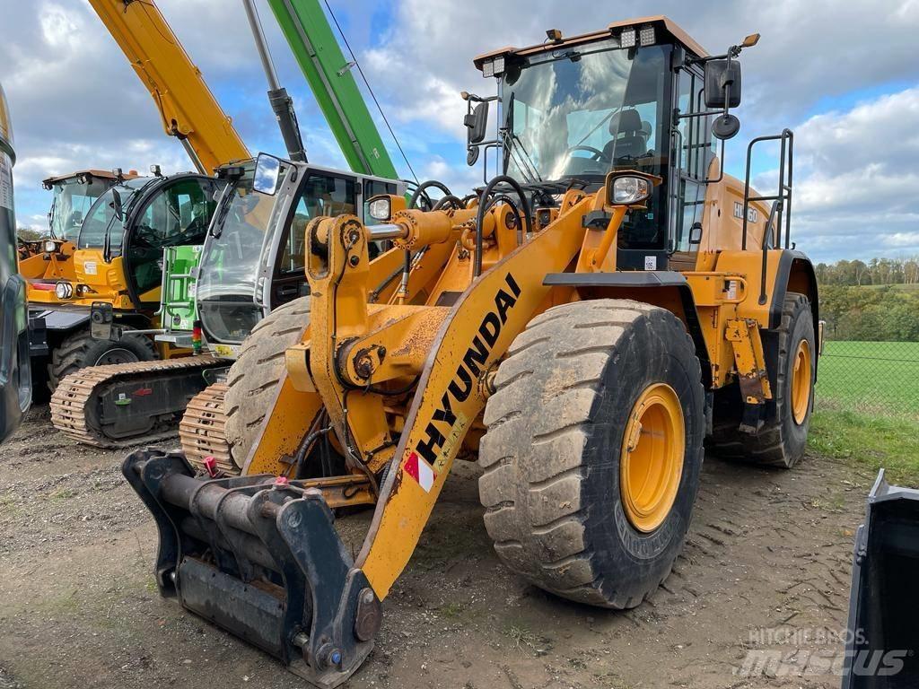 Hyundai HL 960 Kolesové nakladače