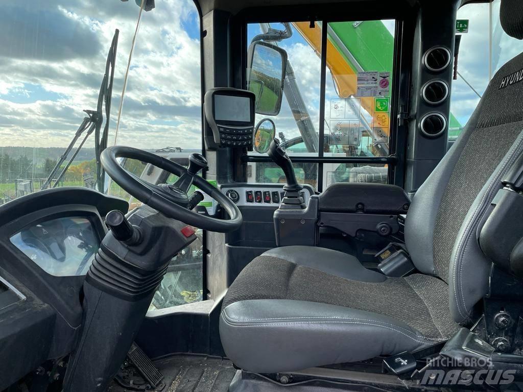 Hyundai HL 960 Kolesové nakladače