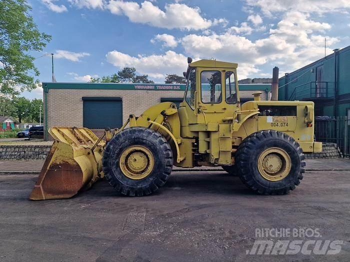CAT 966C Kolesové nakladače