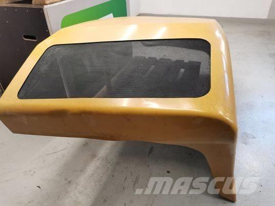 CAT TH 407 mask Kabíny a interiér