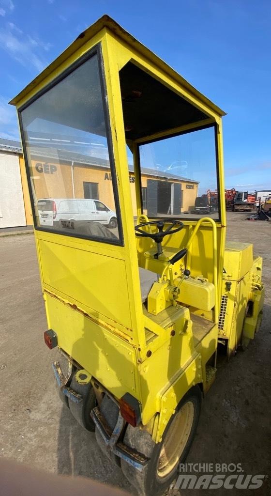 Bomag BW 100 AC Kombinované valce