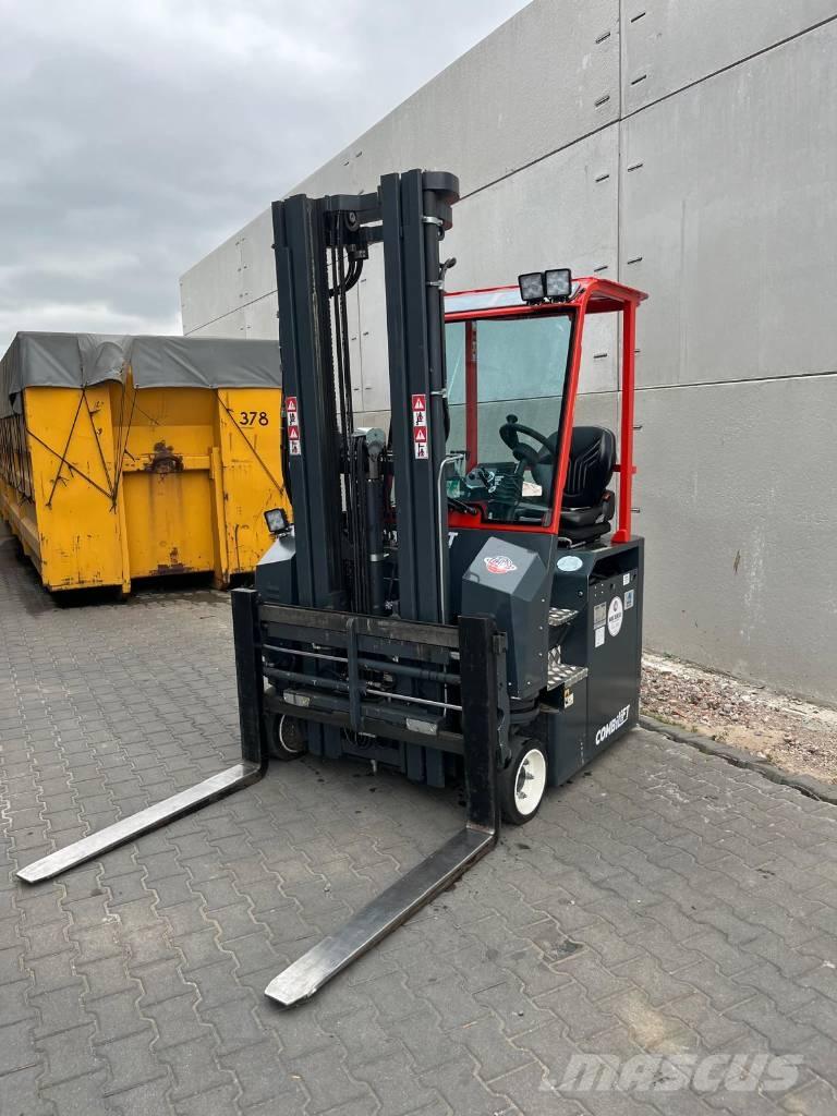 Combilift CBE3000 Bočný vysokozdvižný vozík