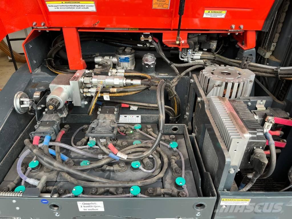 Combilift CBE3000 Bočný vysokozdvižný vozík