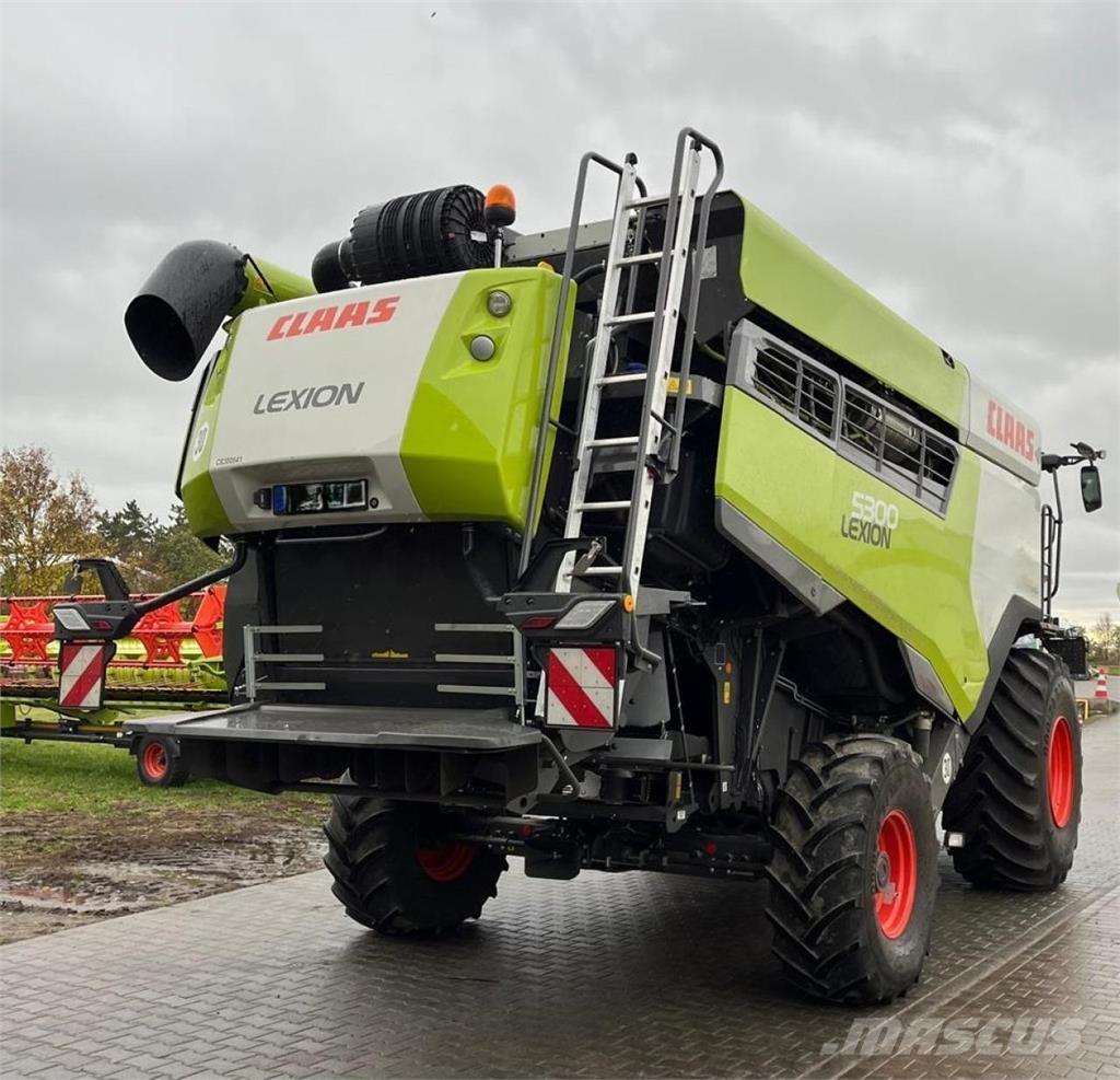 CLAAS Lexion 5300 Kombinované zberacie stroje