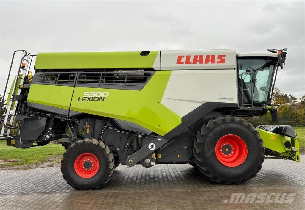 CLAAS Lexion 5300 Kombinované zberacie stroje