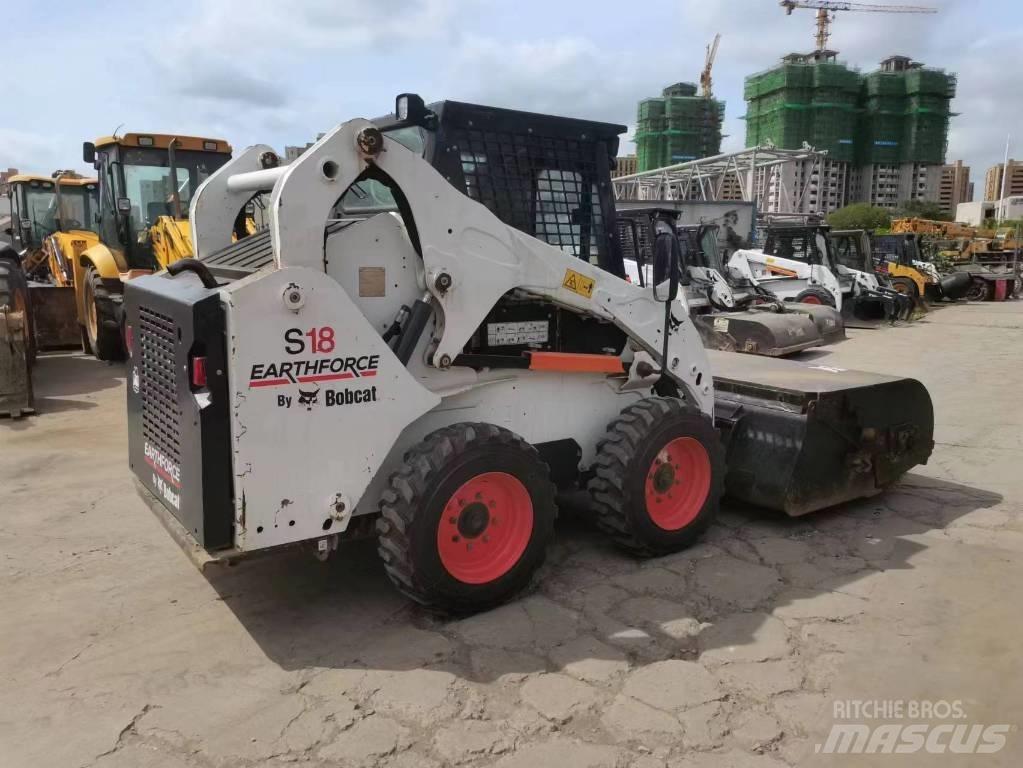 Bobcat S 16 Šmykom riadené nakladače