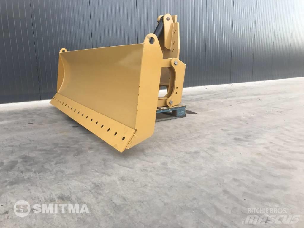CAT 140G Radlice