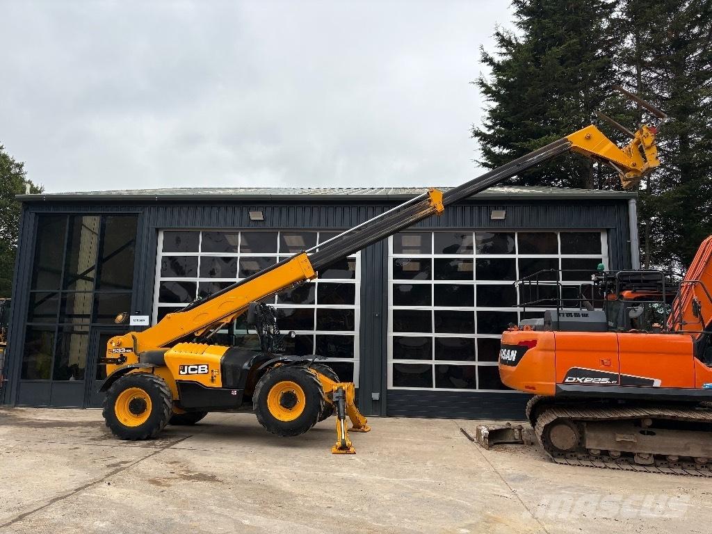 JCB 533-105 Teleskopické manipulátory