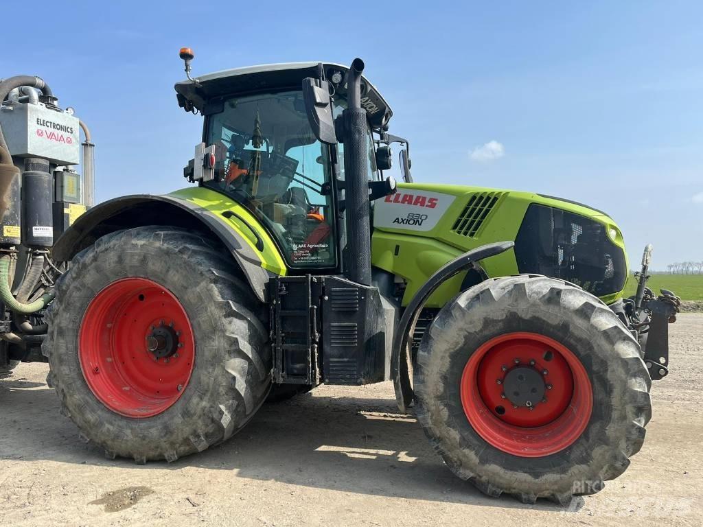 CLAAS Axion 830 Traktory
