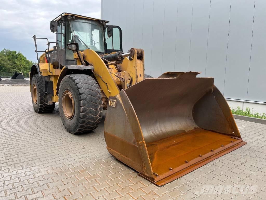 CAT 962 M Kolesové nakladače