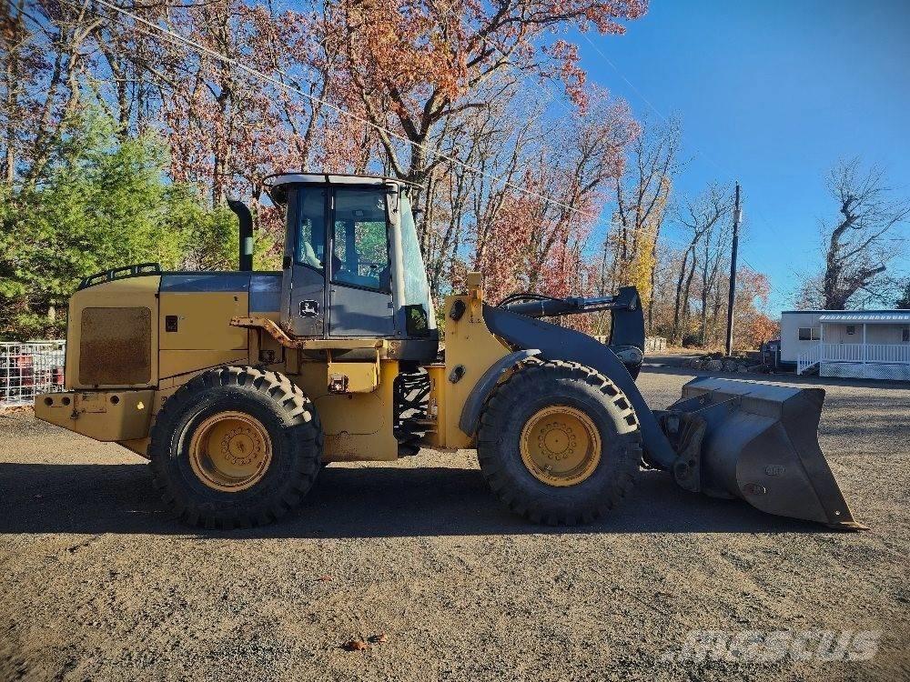John Deere 624 J Kolesové nakladače