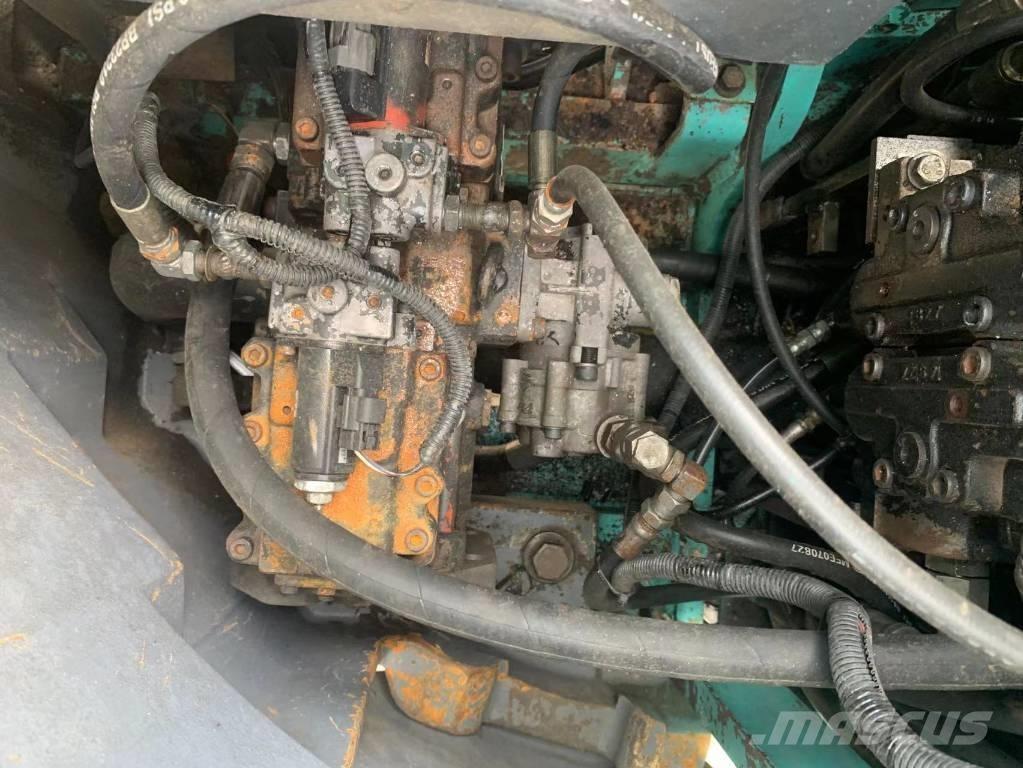 Kobelco SK 135 Pásové rýpadlá