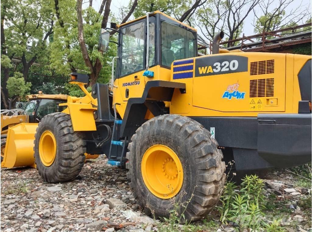 Komatsu WA 320-5 Kolesové nakladače