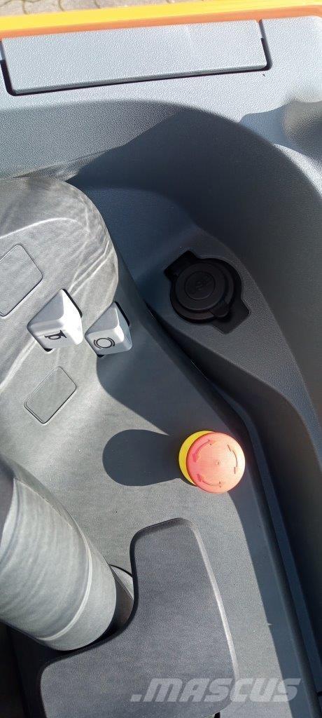 Toyota LSI200 Ručne vedené vysokozdvižné vozíky