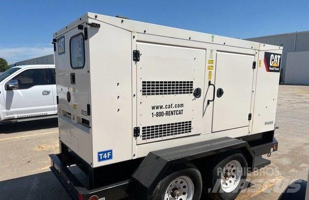 CAT XQ125 Naftové generátory