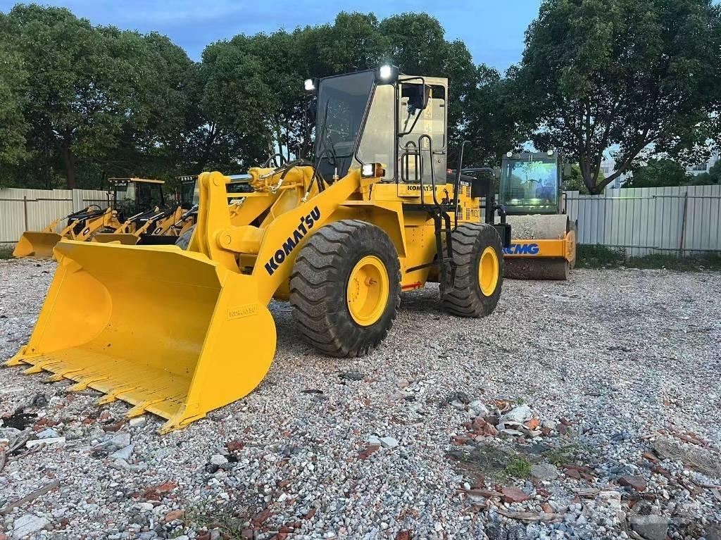Komatsu WA 320-3 Kolesové nakladače