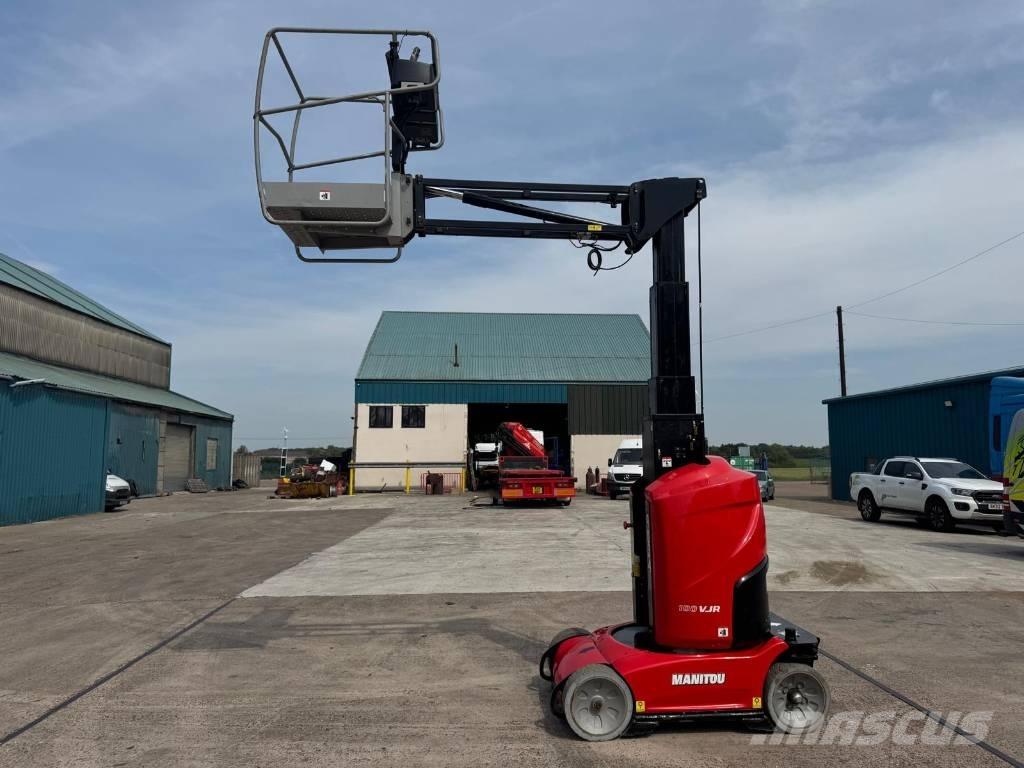 Manitou 100 VJR Vertikálne stĺpové výťahy