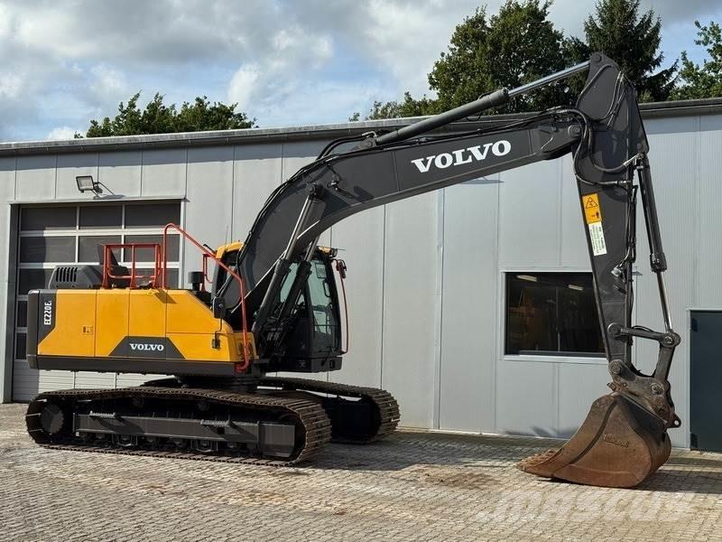 Volvo EC 220 EL Pásové rýpadlá