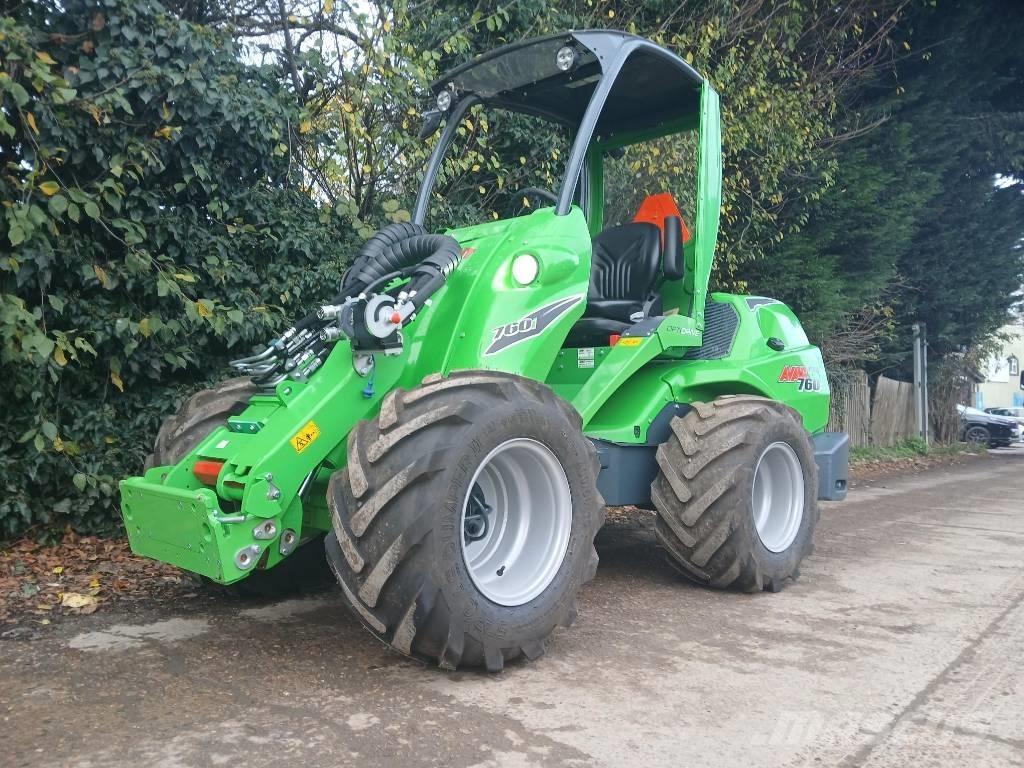 Avant 760i Viacúčelové nakladače