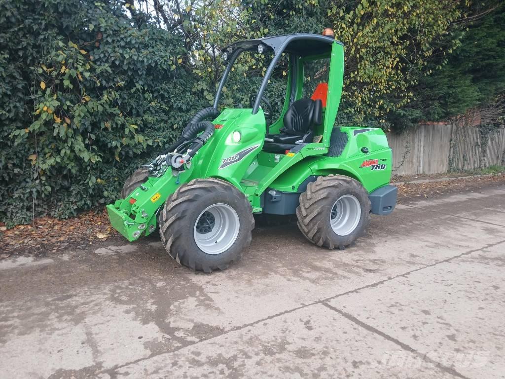 Avant 760i Viacúčelové nakladače