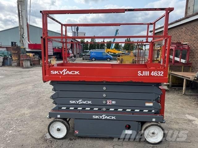 SkyJack SJ 4632 Nožnicové zdvíhacie plošiny
