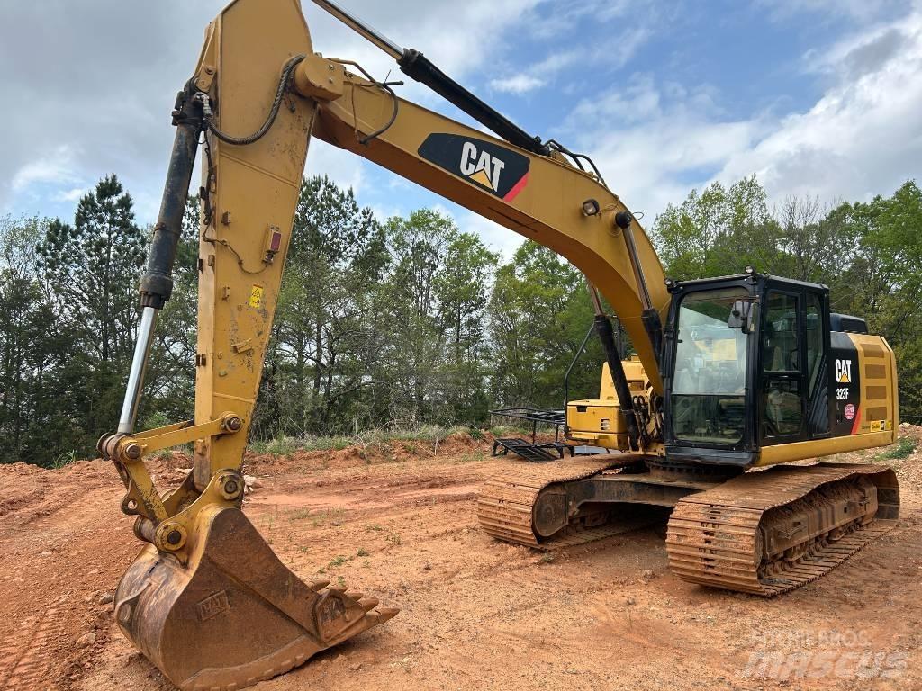 CAT 323FL Pásové rýpadlá