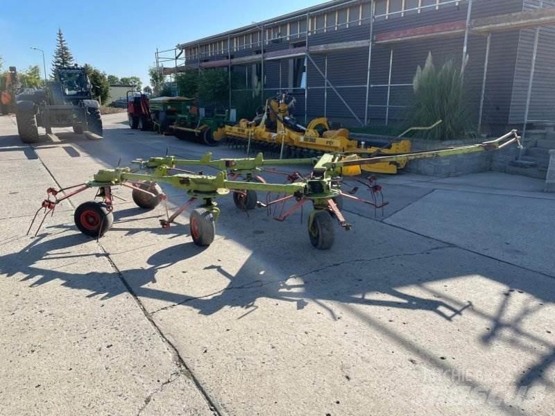 CLAAS 740 S Obracače a zhrabovače sena