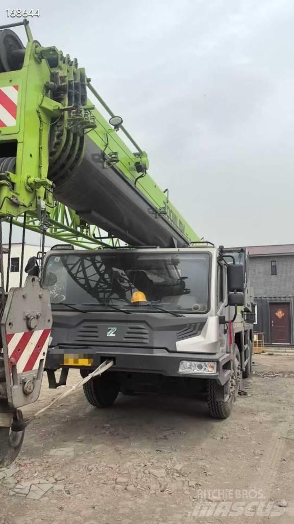 Zoomlion ZTC 550 Univerzálne terénne žeriavy