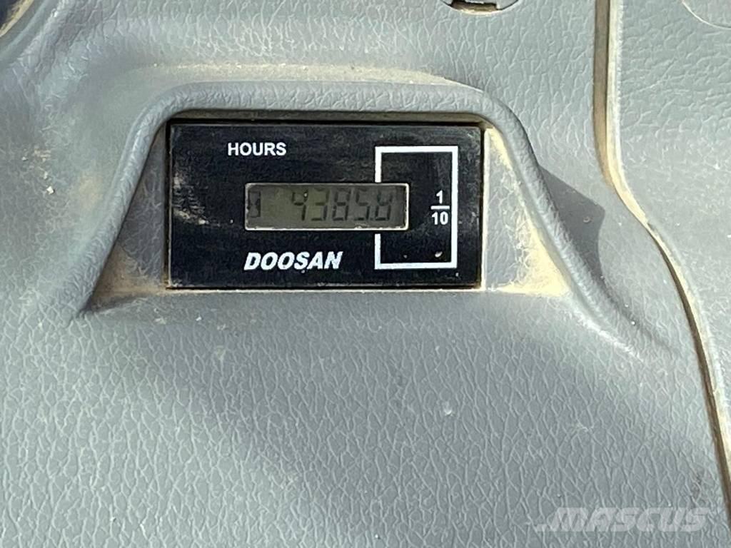 Doosan DX 160 LC Pásové rýpadlá