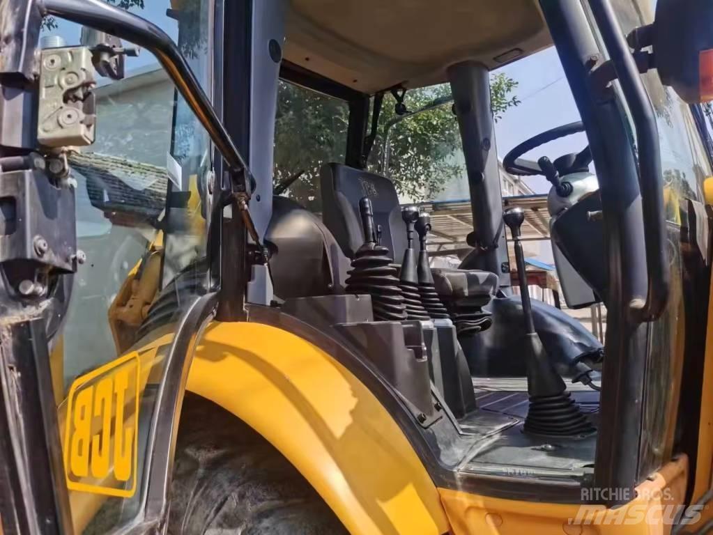 JCB 3 CX Rýpadlo-nakladače