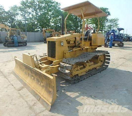Mitsubishi BD2F Pásové dozéry