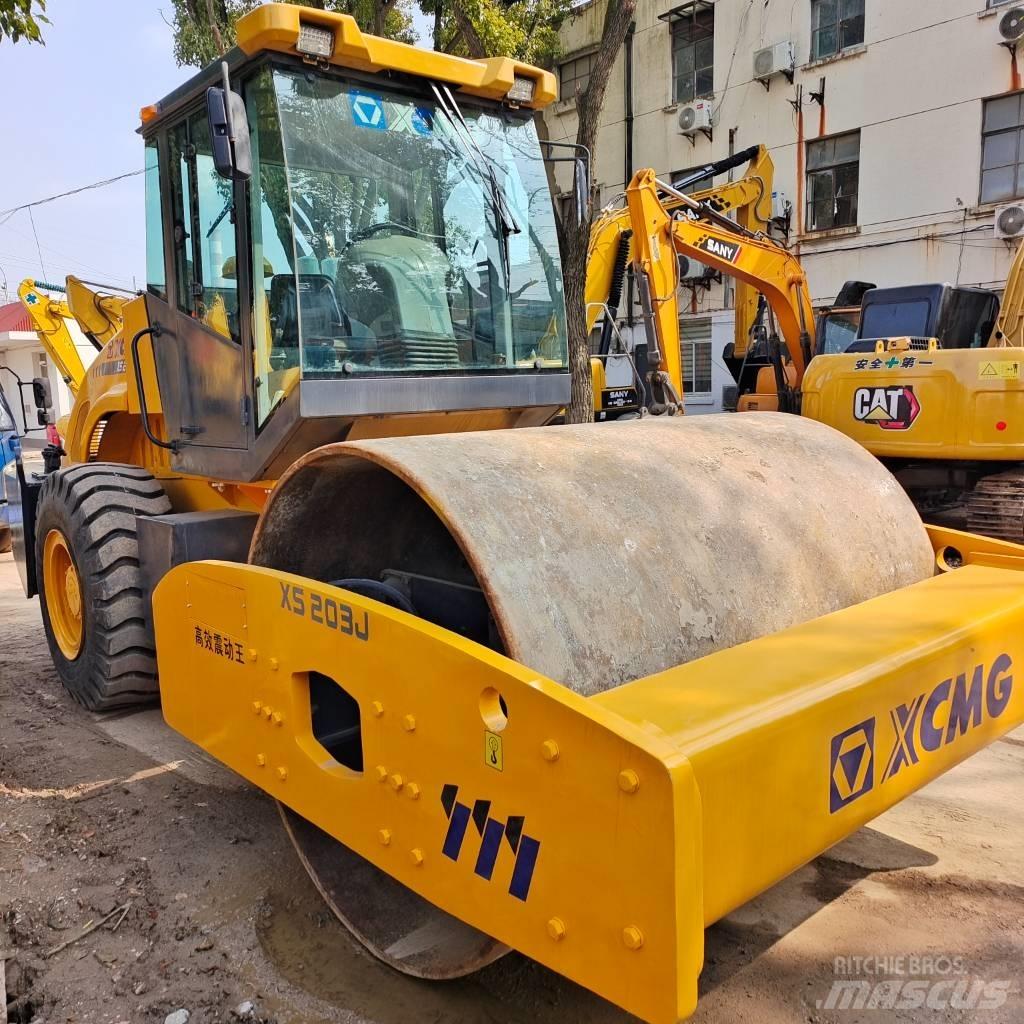 XCMG XS 202J Ťahačové valce