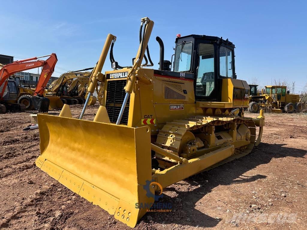 CAT D 6 G Pásové dozéry