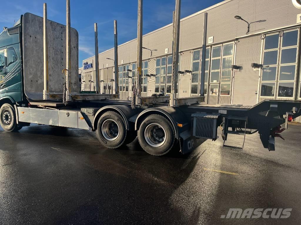 Volvo FH 16 Nákladné vozidlá na prepravu dreva