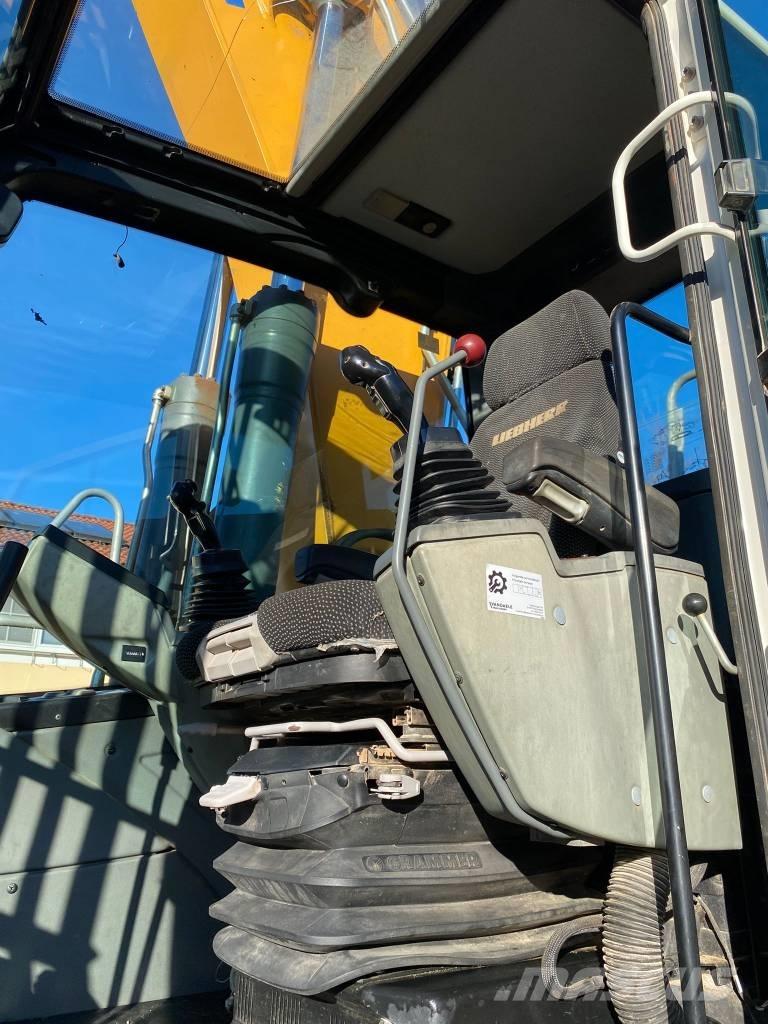 Liebherr R 926 LC Pásové rýpadlá