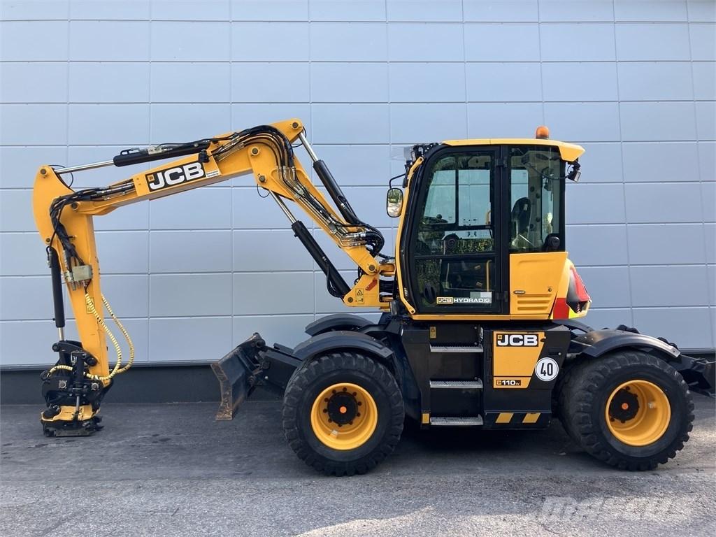JCB 110 Hydradig Kolesové rýpadlá