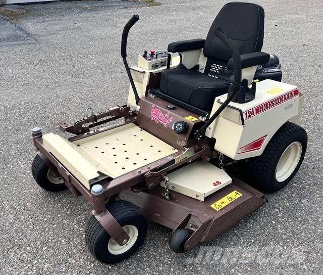 Grasshopper 124V/48R Kosačky s nulovým polomerom otáčania