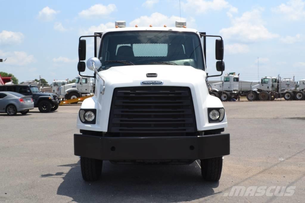 Freightliner 114SD Plošinové nákladné automobily/nákladné automobily so sklápacími bočnicami