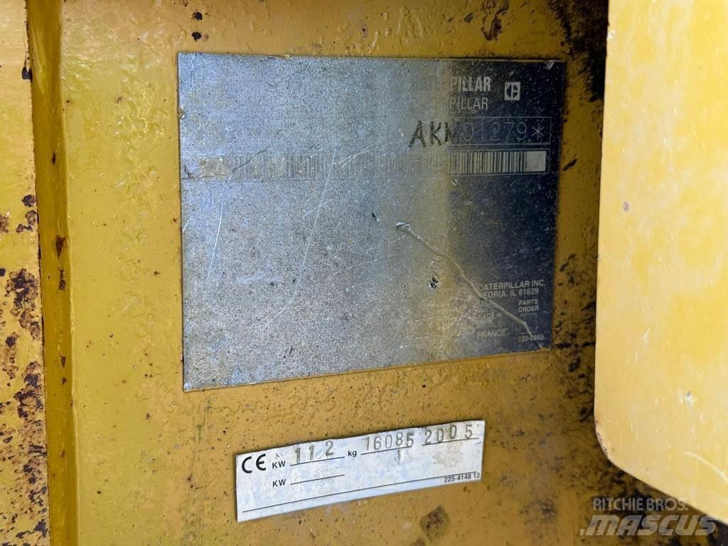 CAT D6N XL Pásové dozéry