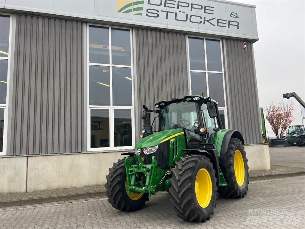 John Deere 6120M Traktory