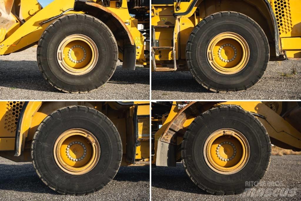 CAT 950M Kolesové nakladače