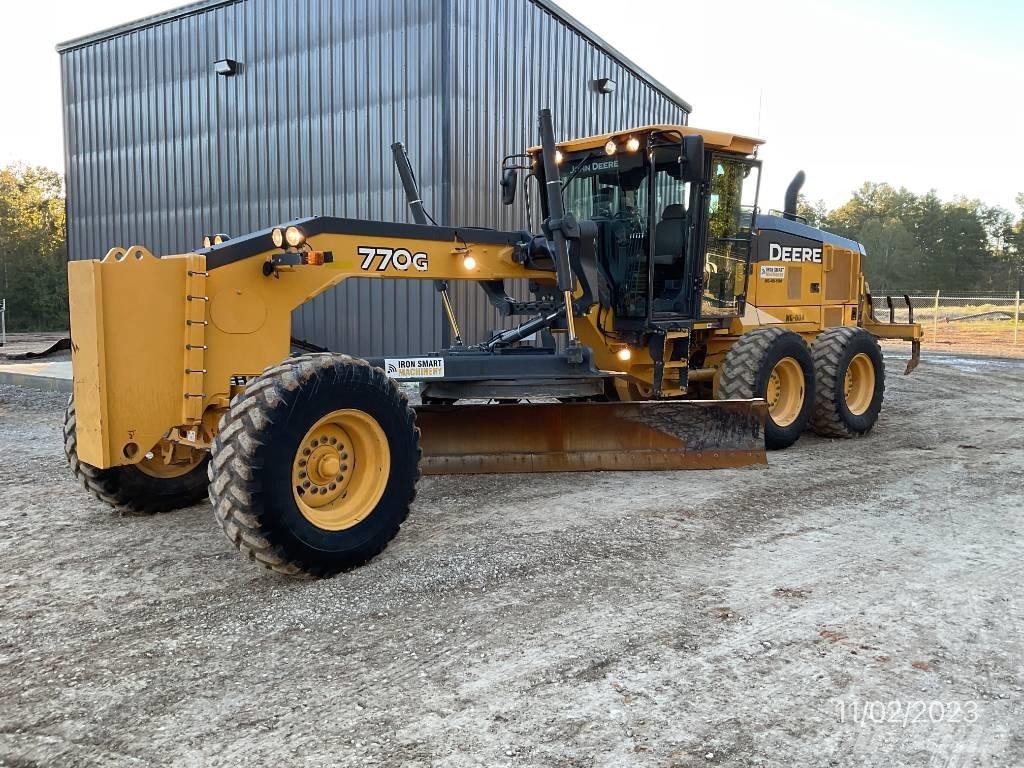 John Deere 770 G Grejdery
