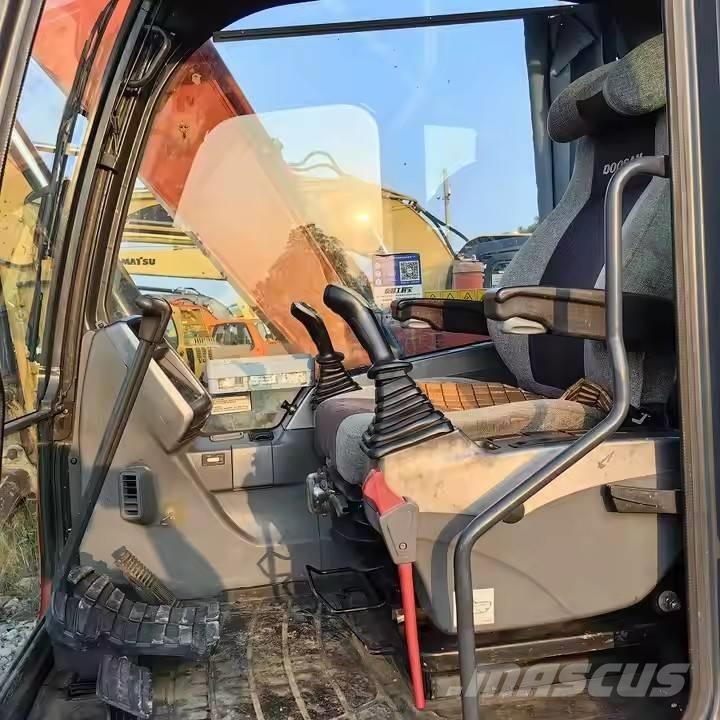 Doosan DX85-9C Pásové rýpadlá