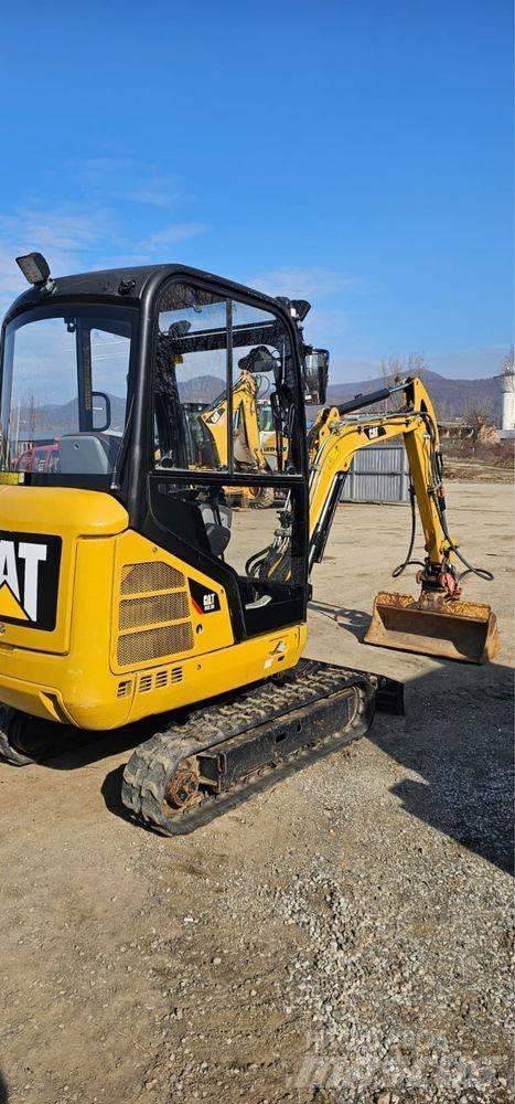 CAT 302.2 D Mini rýpadlá < 7t