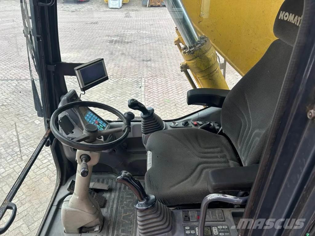 Komatsu PW200 Kolesové rýpadlá