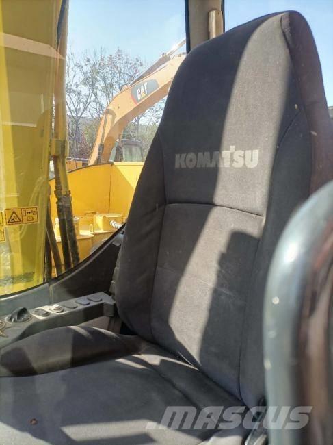 Komatsu PC 70 Pásové rýpadlá